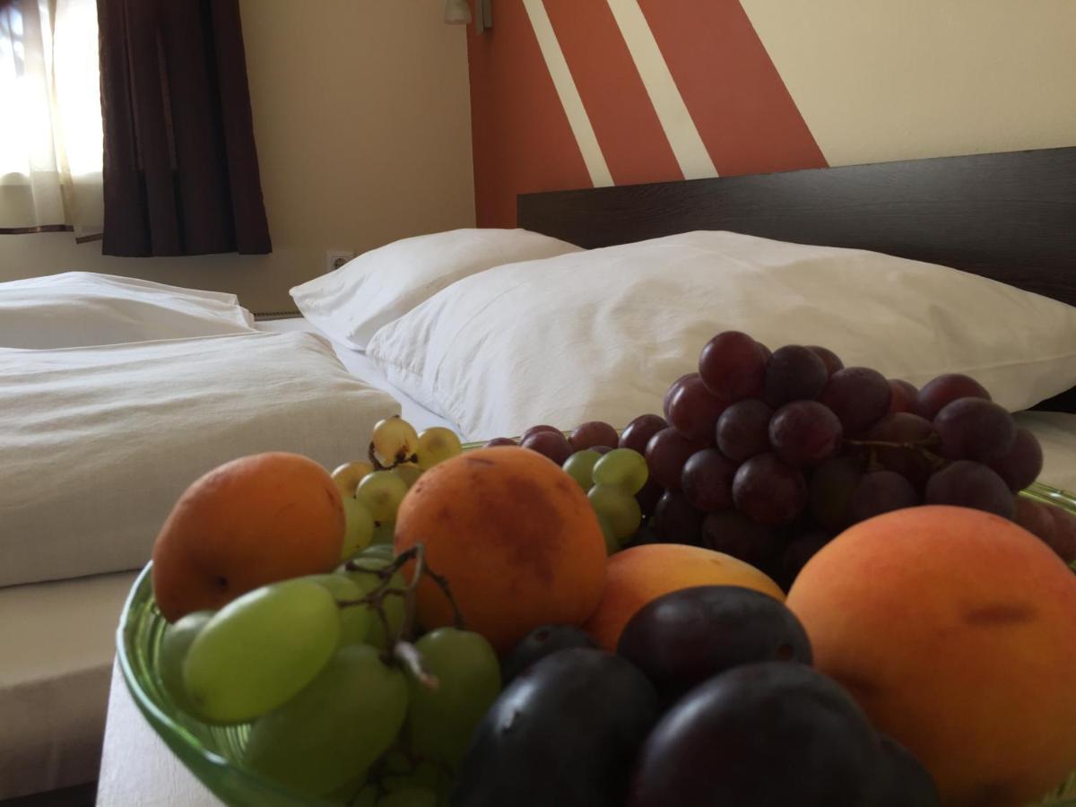 City Hotel Agoston Pecs Luaran gambar