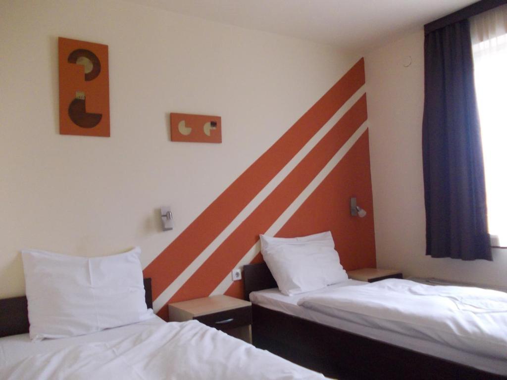 City Hotel Agoston Pecs Luaran gambar