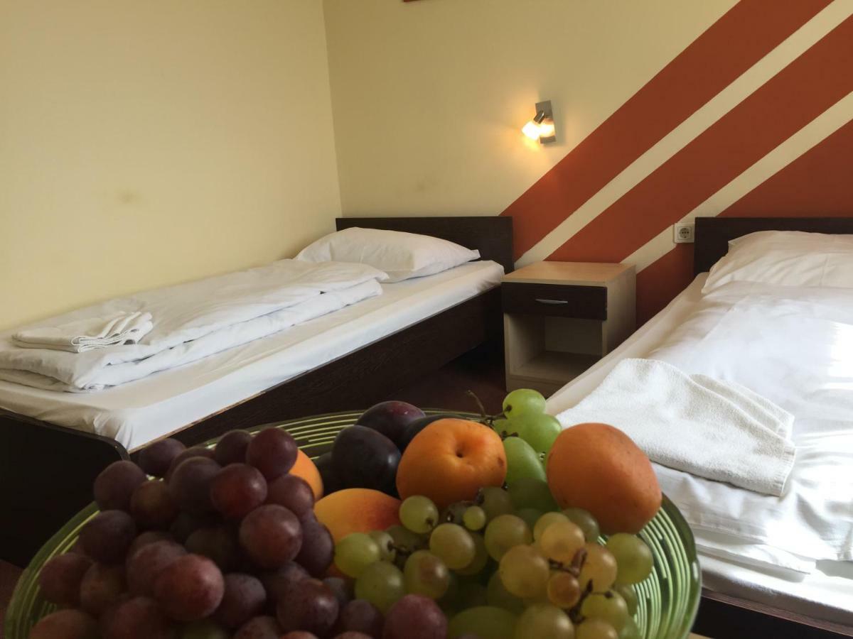 City Hotel Agoston Pecs Luaran gambar