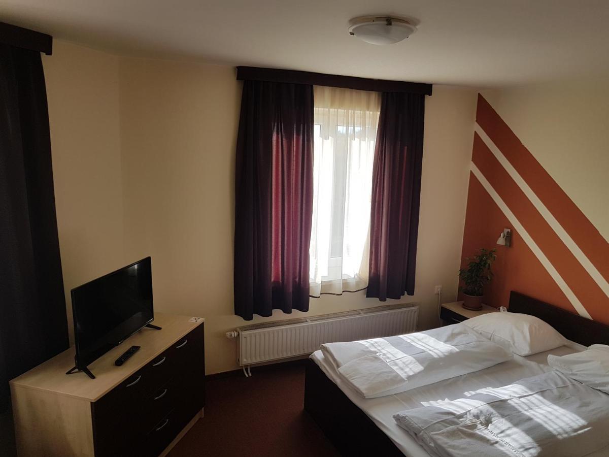 City Hotel Agoston Pecs Luaran gambar